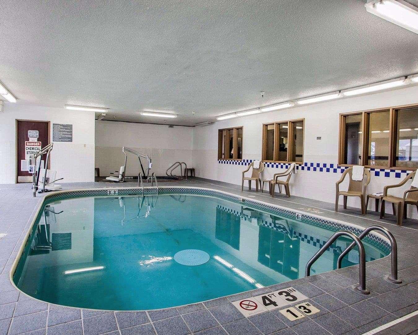 Baymont By Wyndham Fort Dodge Exterior photo