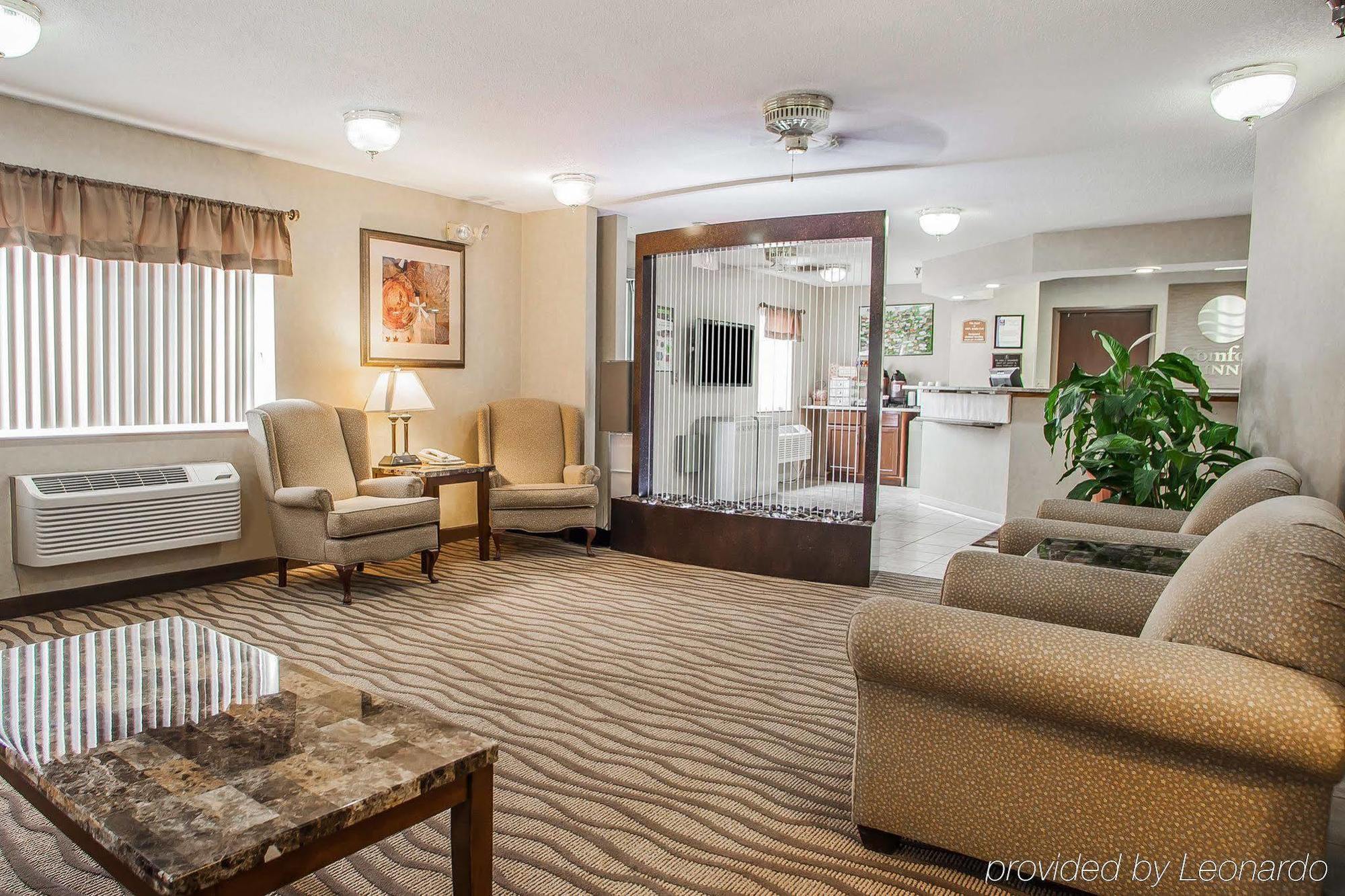 Baymont By Wyndham Fort Dodge Exterior photo